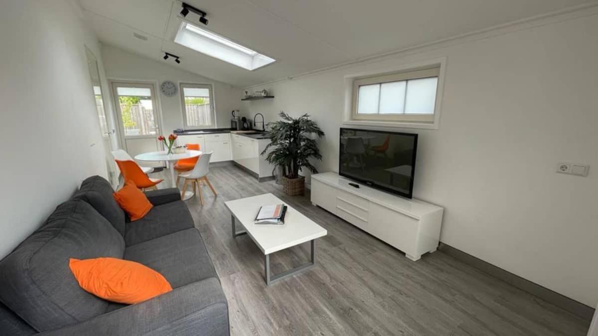 Down Under In Veere Villa Exterior photo