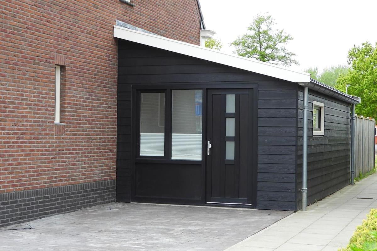 Down Under In Veere Villa Exterior photo